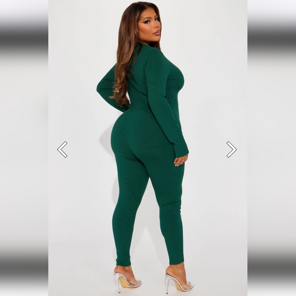 💚 HUNTER GREEN Ribbed Sabrina JUMPSUIT 💚 - Picture 7 of 17